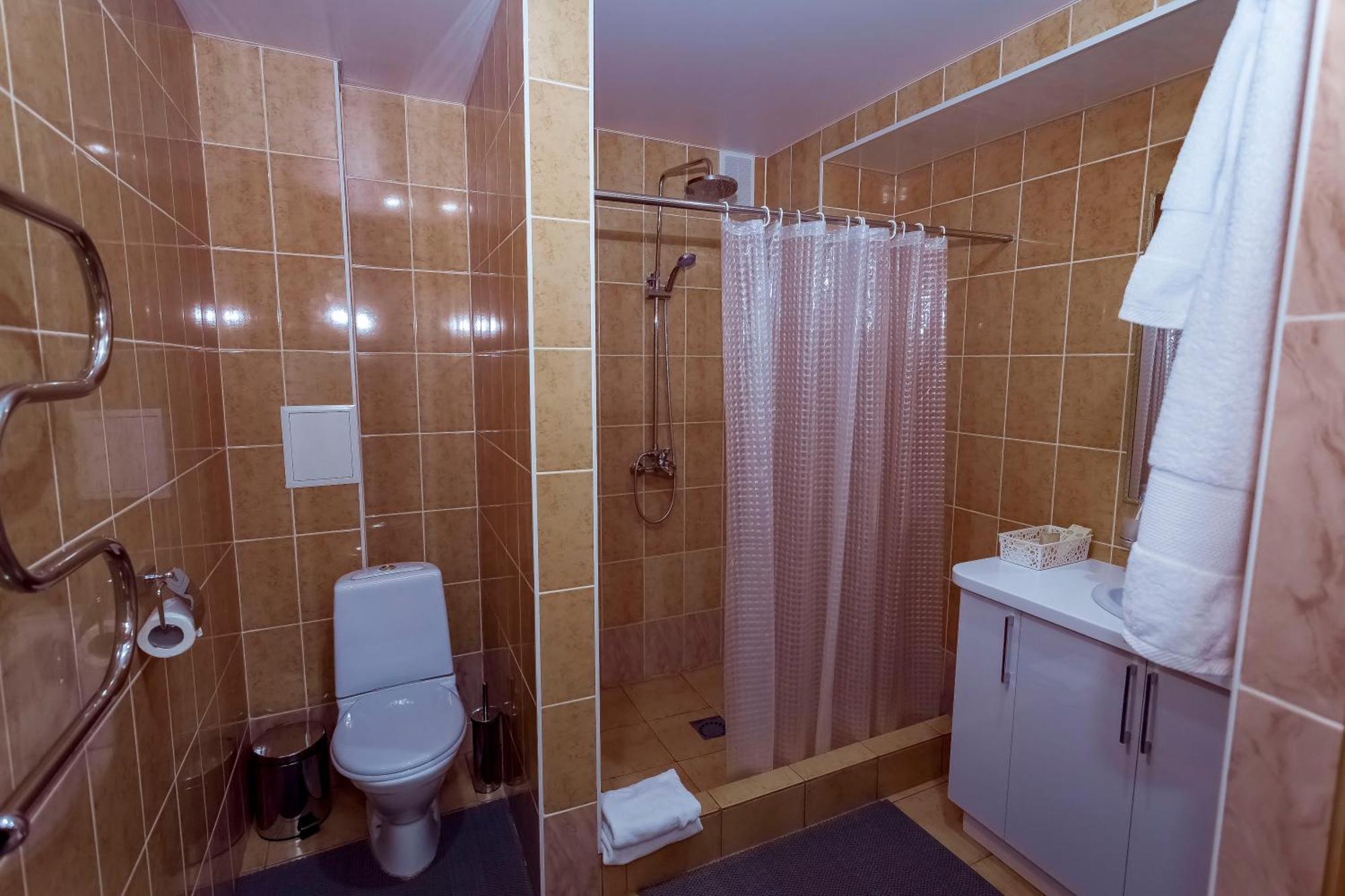 Kurmet Hotel Uralszk Kültér fotó